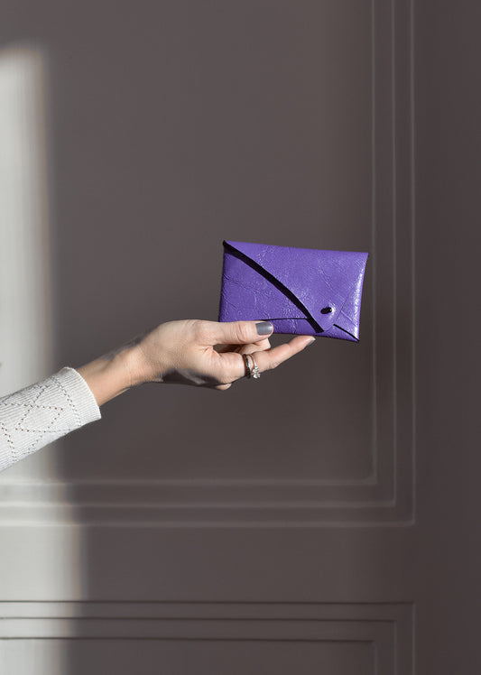 The Message Mini Case - Violet Soft Lacquer