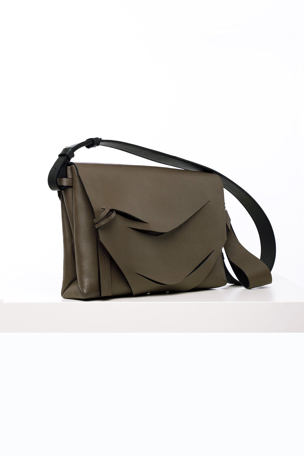 Boomerang Hybrid Bag - Olive (Oil Green)